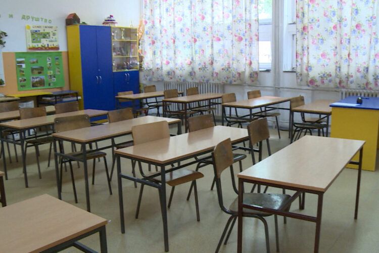 Klizimo ka demografskom potopu: Za 10 godina 26.000 manje osnovaca u Federaciji BiH