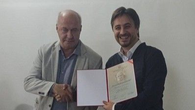 Jašareviću je priznanje uručeno na sinoćnjem predavanju u sklopu 28. međunarodne kulturne manifestacije "Zeničko proljeće"