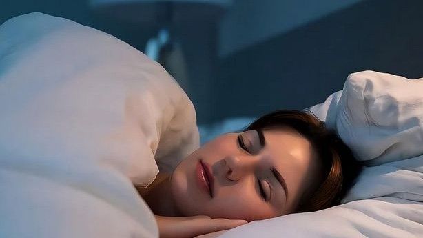 Naše glave teže između četiri i šest kilograma, a ako jastuk ne radi svoj posao, možemo podsvjesno koristiti ruku umjesto toga da podupremo glavu