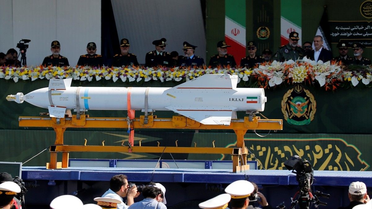 Parada održana povodom Nacionalnog dana oružanih snaga, koji se obilježava 18. aprila