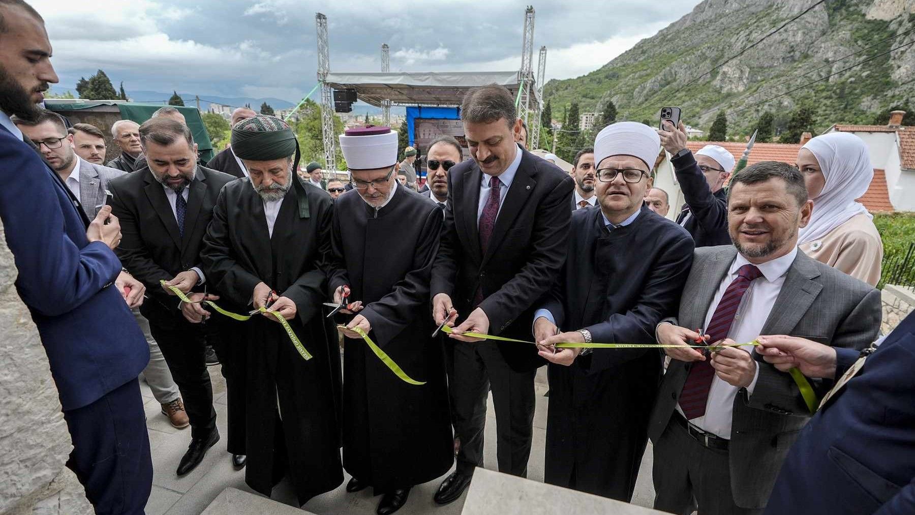 Tokom obraćanja oni su, svako u domenu nadležnosti institucija koje predstavljaju, istakli značaj i važnost žive duhovno-odgojne tradicije tesavvufa, očuvanja vakufa i vakufske imo
