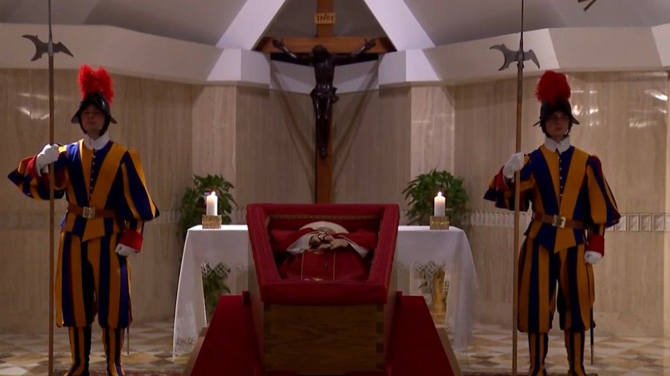 Podsjećamo da će sahrana pape Franje biti održana u subotu, 26. aprila, potvrdio je u utorak Vatikan