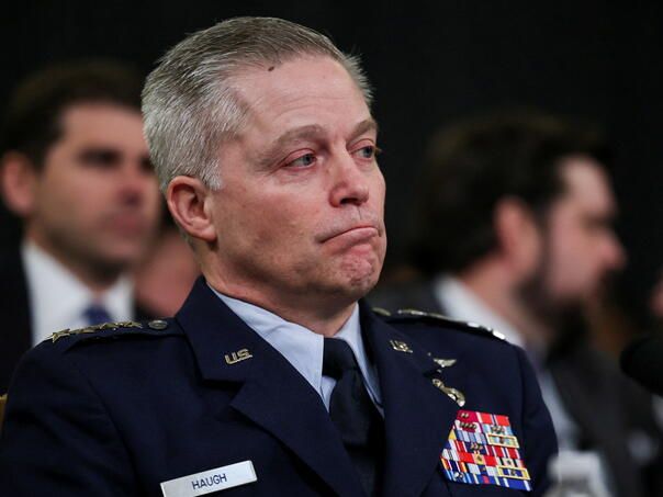 Smjena je dio šireg trenda pod republikanskim predsjednikom Donaldom Trumpom, koji je od preuzimanja dužnosti 20. januara 2025. godine smijenio nekoliko visokih zvaničnika