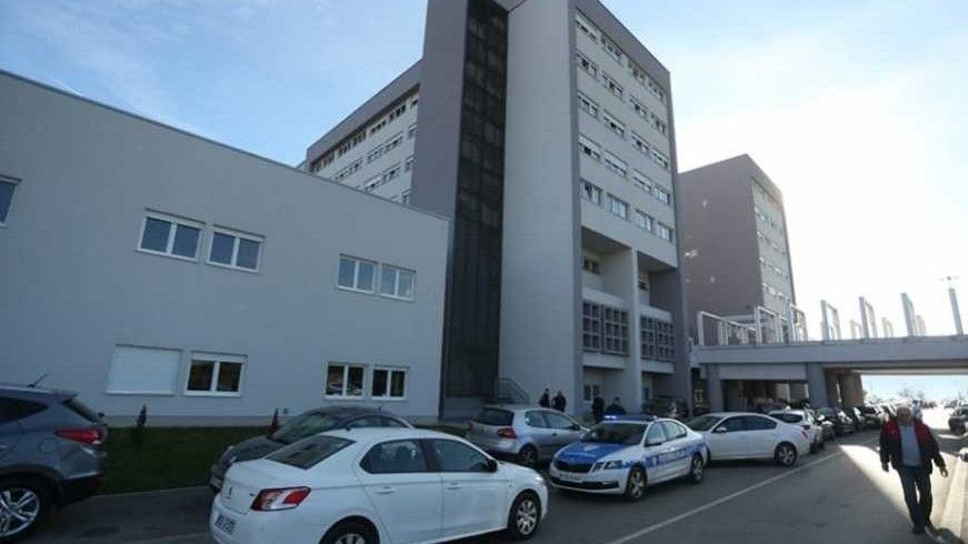 Bio je uključen u biznis sa igrama na sreću i u svom vlasništvu je imao više kasina                                          