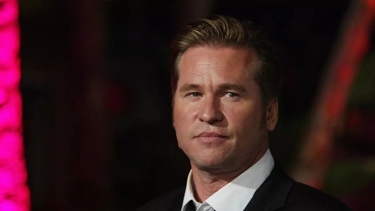 Jedna od Kilmerovih najupečatljivijih i najhvaljenijih uloga bila je ona Jima Morrisona u biografskom filmu Olivera Stonea The Doors 