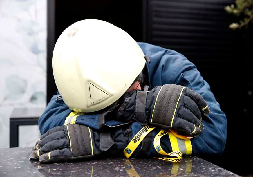 Žena je nakon toga medicinski zbrinuta te je prevezena u bolnicu na dalje preglede. 