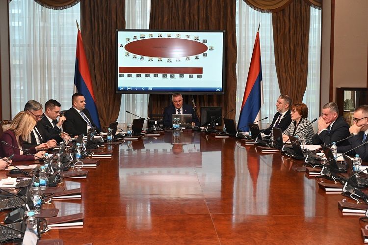 Vlada je zadužila Ministarstvo uprave i lokalne samouprave da, povodom 80 godišnjice od proboja posljednje grupe jasenovačkih logoraša, zatraži od svih općina i gradova...