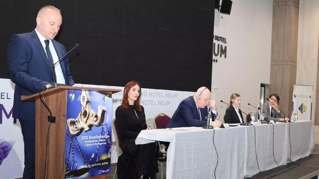 Naš stav je jasan: o nezavisnosti pravosuđa nema pregovora, kazao je šef Misije OSCE-a u BiH ambasador Brian Aggeler