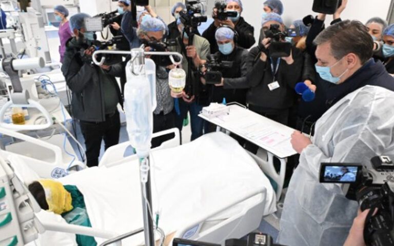 Studenti u blokadi dan ranije zatražili su smjenu odgovornih za Vučićevu posjetu povrijeđenima u požaru u klubu u Kočanima u Sjevernoj Makedoniji.