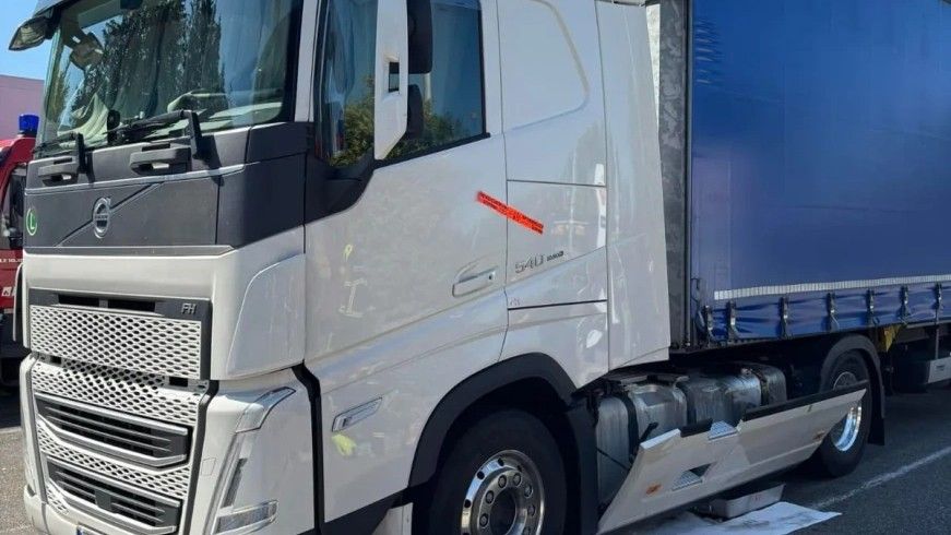 Policija mu je zabranila dalju vožnju i napisala kaznu u iznosu od nekoliko hiljada eura.