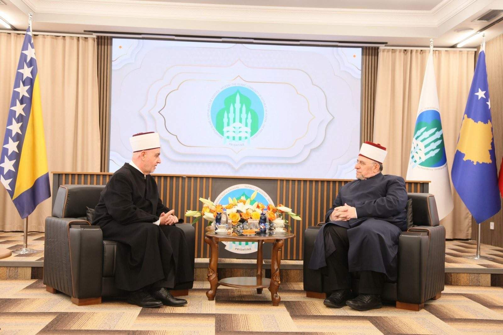 Posjeta je imala za cilj jačanje institucionalne saradnje, afirmaciju zajedničkih vrijednosti, vjerskog identiteta i kulturnog naslijeđa, te pružanje podrške bošnjačkim džematima..