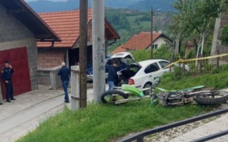 Nesreća se, oko 13.30 sati, dogodila u ulici Maglajska, Zeničanin je preminuo od povreda koje je zadobio.