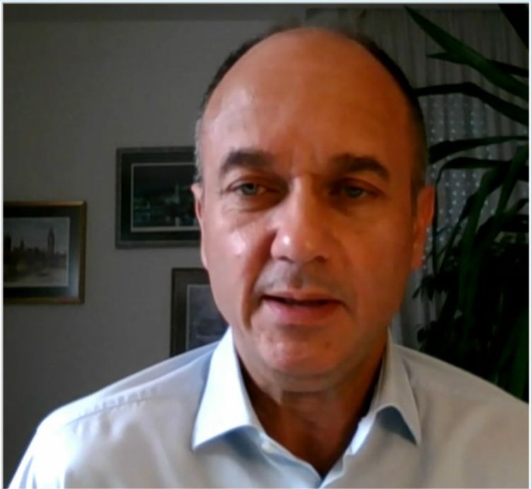 Bjegunac od bh. pravosuđa, Milorad Dodik, u izjavi iz Moskve potvrdio je da se krajem sedmice vraća u Bosnu i Hercegovinu ''onako kako je i otišao''