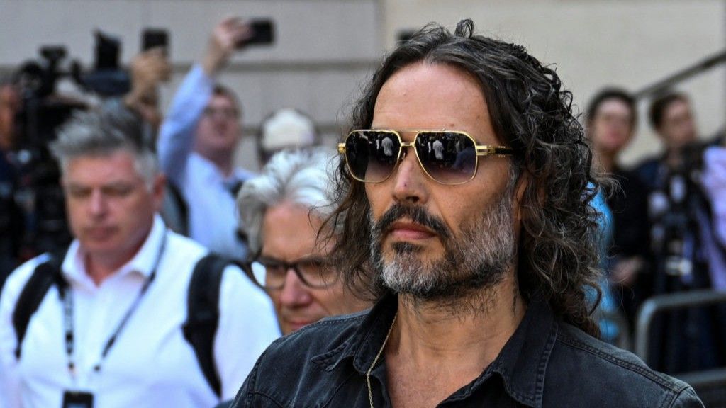 Russell Brand se na sudu u Londonu izjasnio da nije kriv za silovanje, optužbe podnijele četiri žene
