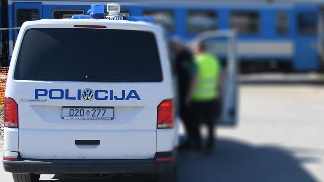 Alarmantno! Raste broj suicida kod djece