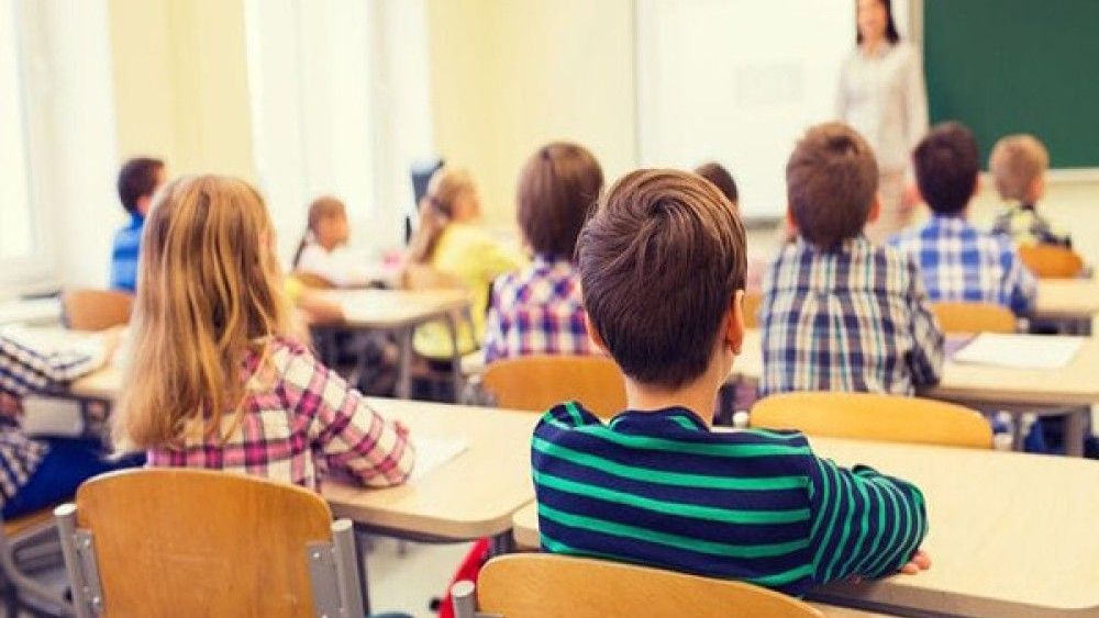 Jezivi izazovi 'anđeo smrti' i 'leteći superman' haraju Balkanom: Dječak istrčao na cestu i legao