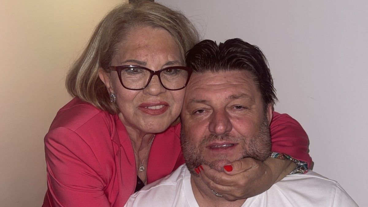 Više stotina posjetilaca došlo je da uživa u neprolaznim hitovima