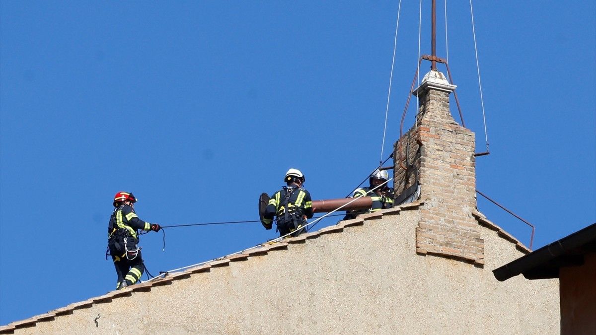 Sastanak zatvorenog tipa počet će 7. maja u Sikstinskoj kapeli, a očekuje se prisustvo oko 135 kardinala.