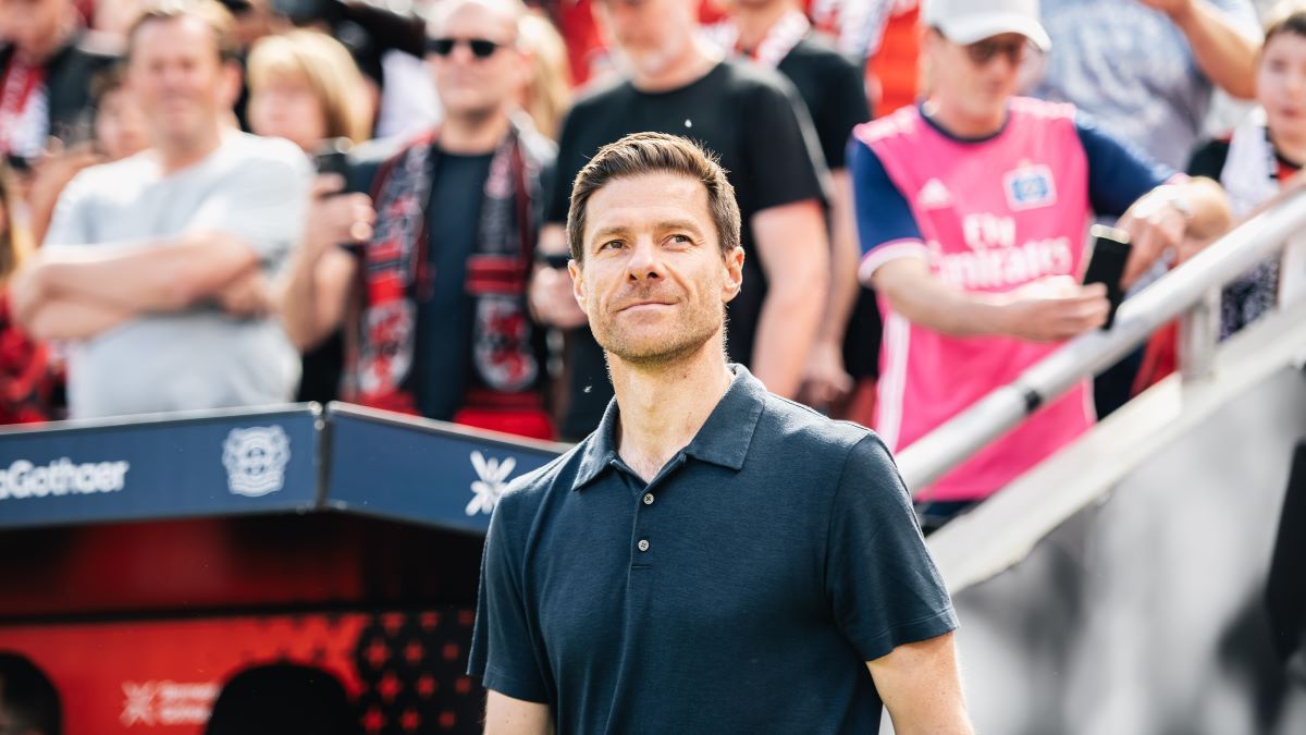 Xabi Alonso se oprostio od navijača Bayera, dobio ulicu u Leverkusenu
