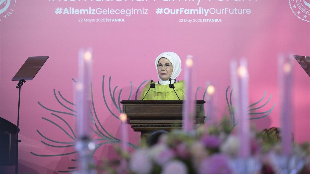 Forum u Istanbulu: Emine Erdogan pozvala na jače porodične vrijednosti