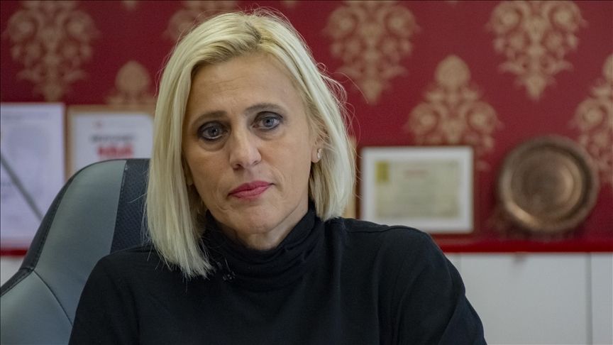 Navodi da ostaje još puno toga da se u praksi uradi i primijeni da bi se žrtve nasilja, ohrabrile da prijave nasilje, a onda da ih sistem zaštiti. 