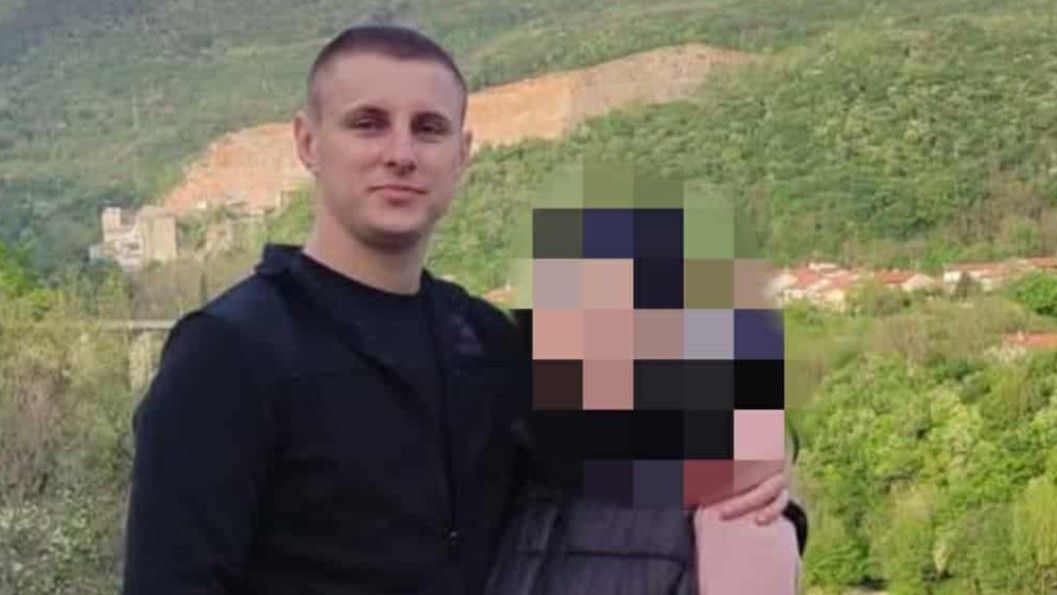 Allah daje iskušenja onima koje voli, i ja se saburom borim sa boli koju nosim. 