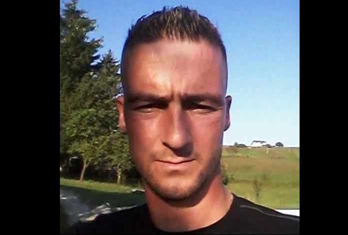 U naselju Polje, na području Cazina, jučer se dogodila teška saobraćajna nesreća sa smrtnim ishodom. 