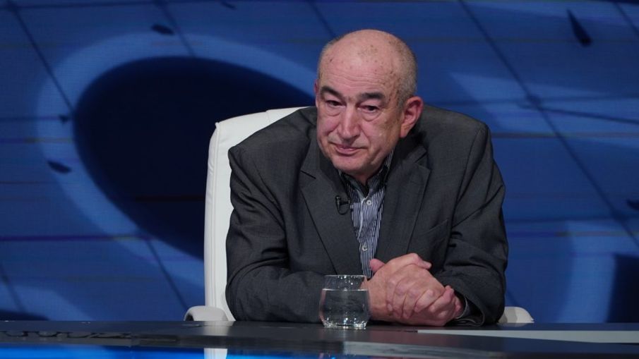 Govoreći o prilici da nekako 'Platforma' i kreira novu vladajuću kolaciju na državnom nivou Metiljević kaže da se boji takvog scenarija