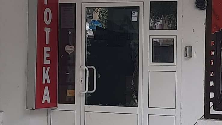 Razbojnici su postavili eksplozivnu napravu, a detonacija je odjeknula naseljem i probudila građane.