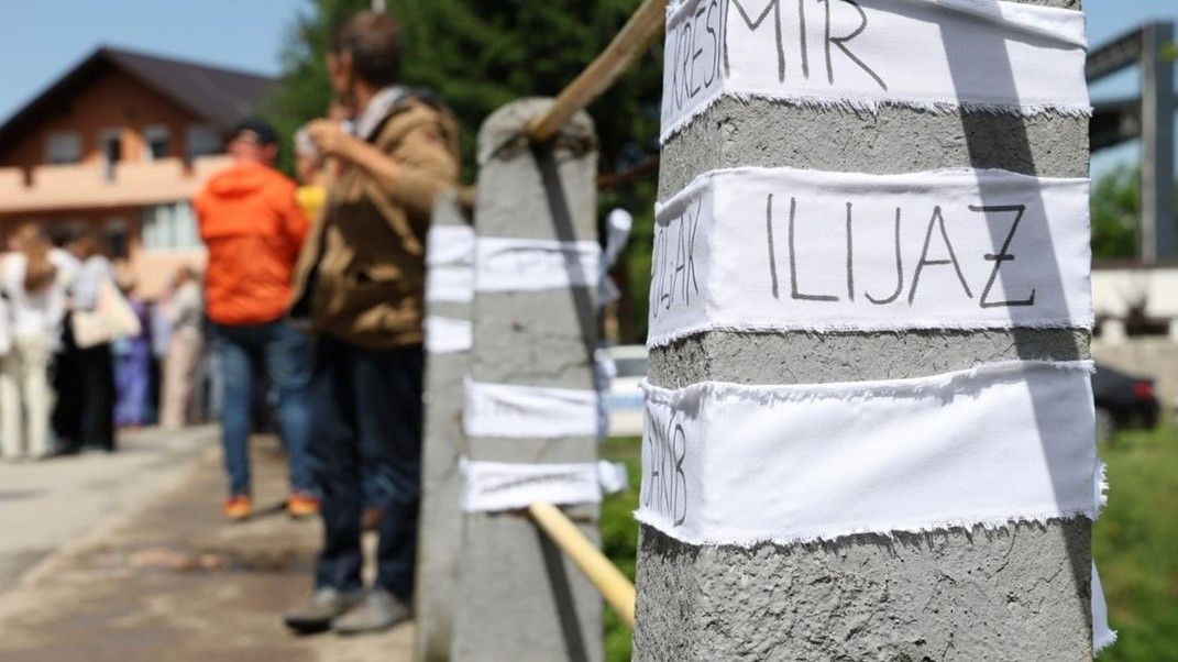 Institut podsjeća da se o „bijelim trakama“ govori još od 1997. godine, u presudama Haškog tribunala