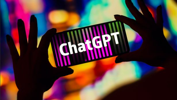 ChatGPT se ove godine suočio s  izdavanjem potpuno besplatnog i otvorenog koda kineskog chatbota DeepSeek, ali se prošlog mjeseca vratiom među prvih pet