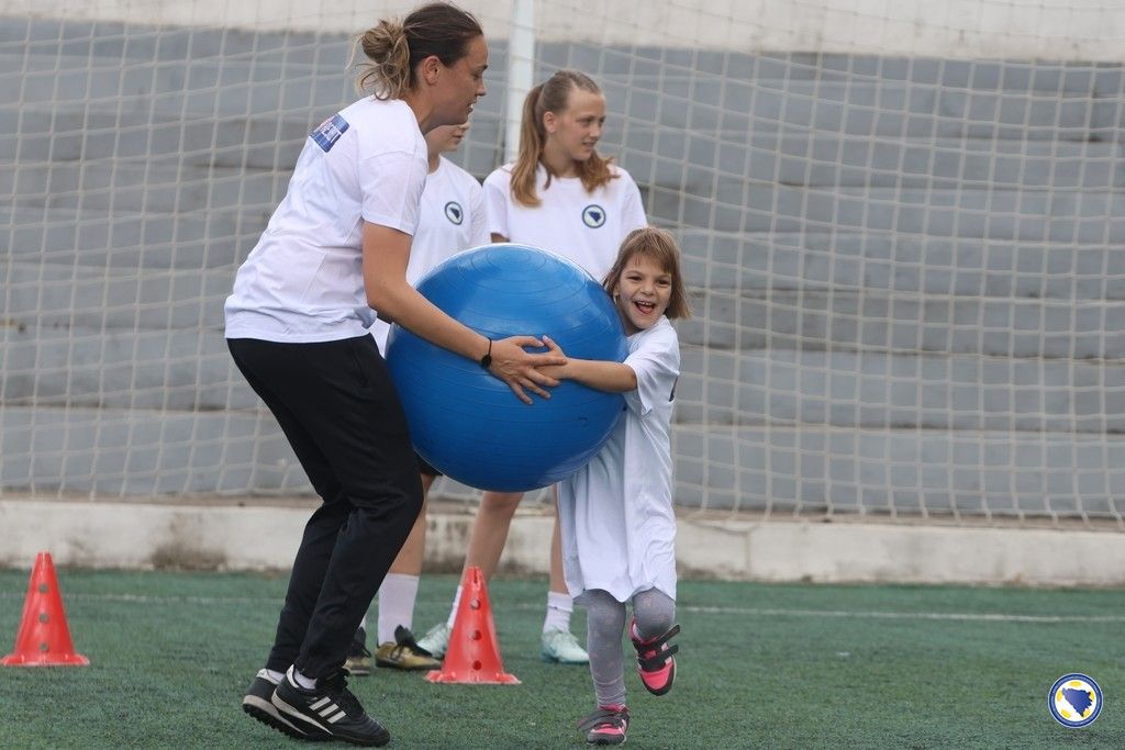 Dječiji fudbalski festival u Mostaru u znaku održivosti i zajedništva