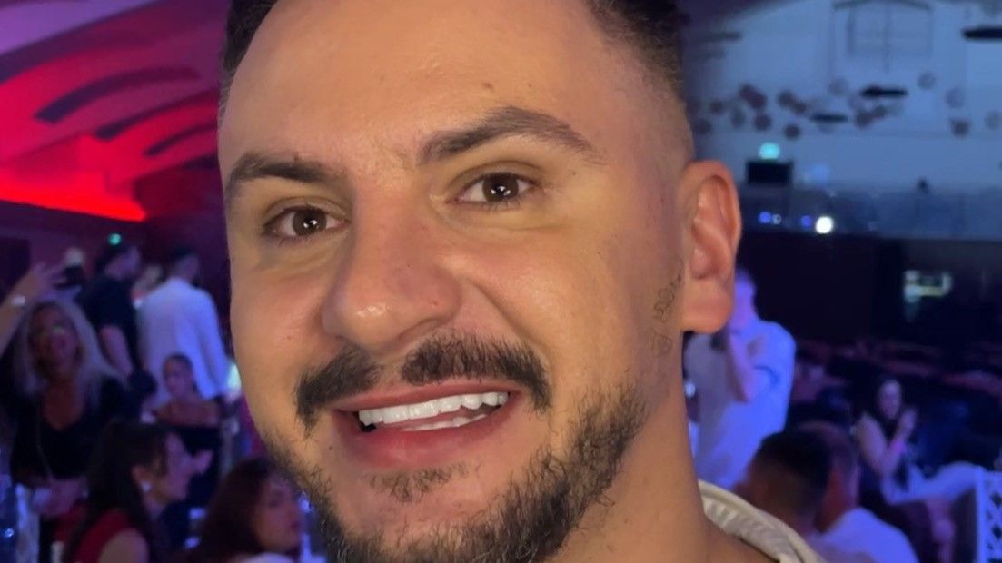 Ni slava, ni popularnost, ni mnogobrojni hitovi koje ima, nisu promjenili Emira Đulovića