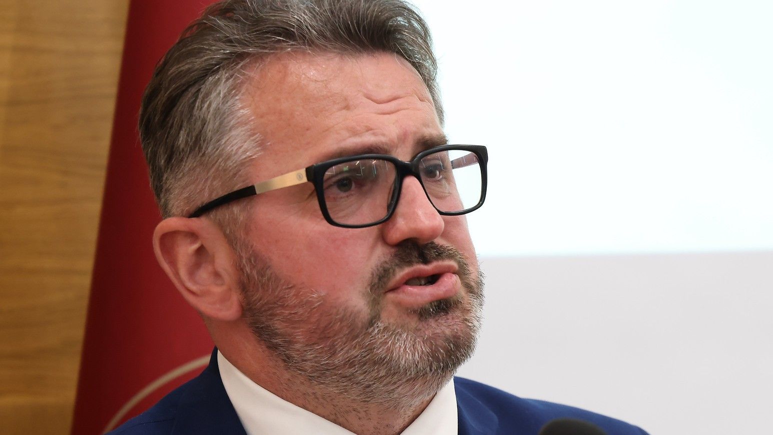 Efendija Duzan se, tokom svog obraćanja, osvrnuo na prošlost i budućnost, uz spomen prethodnih predsjednika Udruženja