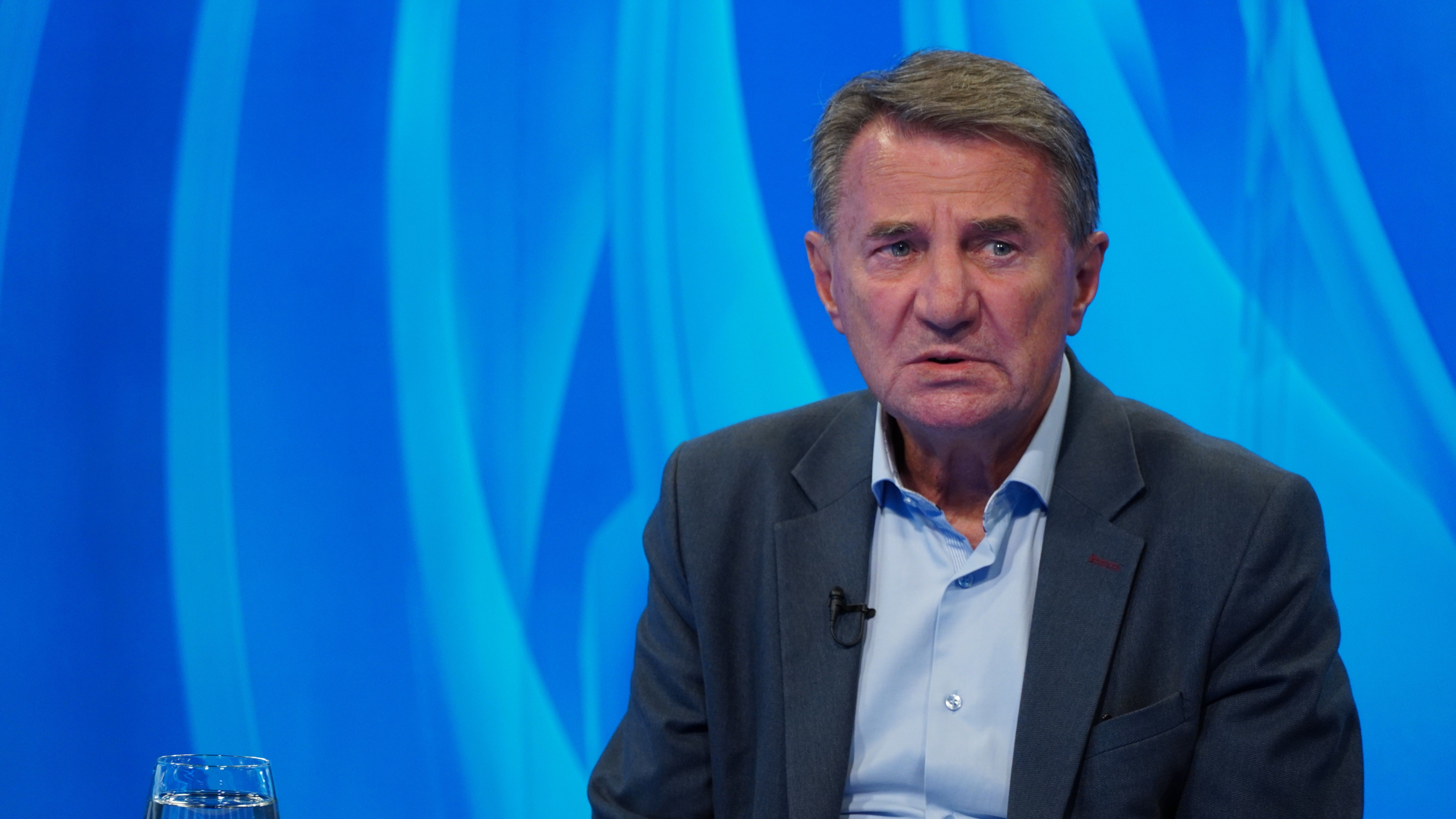 Prema podacima Udruženja roditelja ubijene djece, tokom opsade Sarajeva – najduže opsade jednog glavnog grada u savremenoj historiji ratovanja – život je izgubilo 1.601 dijete