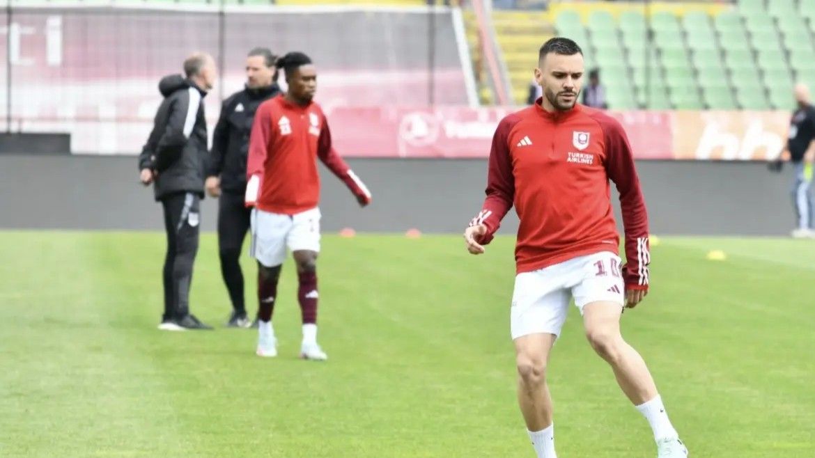 Horde zla odabrale najborbenijeg igrača sezone: Trofej 'Ismir Pintol' u rukama veznjaka