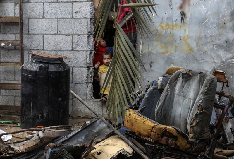 Ovo dijete ima samo godinu dana, što je ključni period razvoja, i treba mu mlijeko obogaćeno vitaminima da bi pravilno rastao, posebno kad nema mesa, povrća ili voća