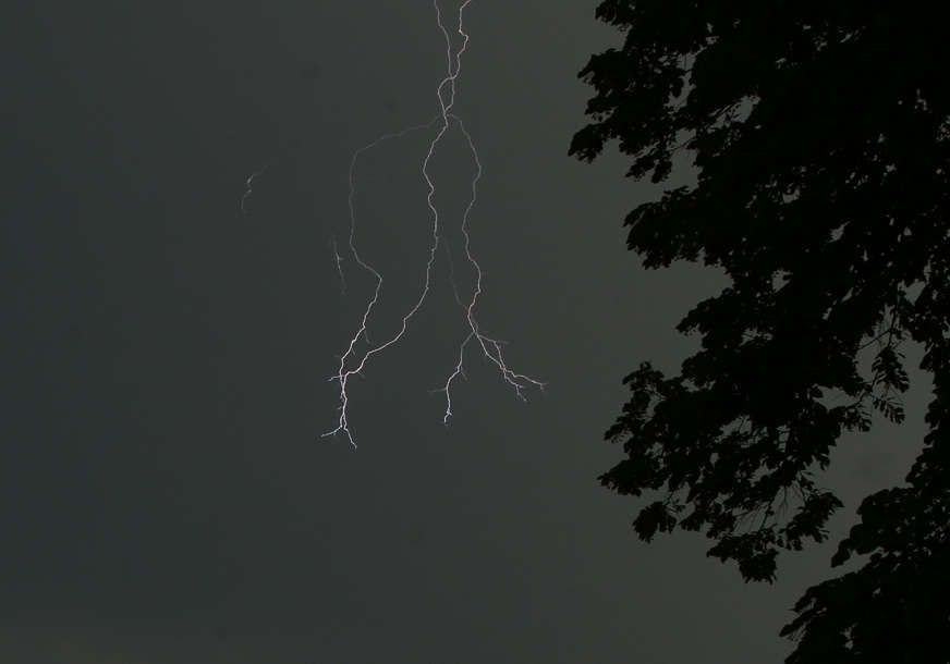 BH Meteo objavio je najnoviju prognozu vremena u kojoj upozorava na izraženu nestabilnost širom Bosne i Hercegovine u nastavku dana, posebno tokom poslijepodneva. 