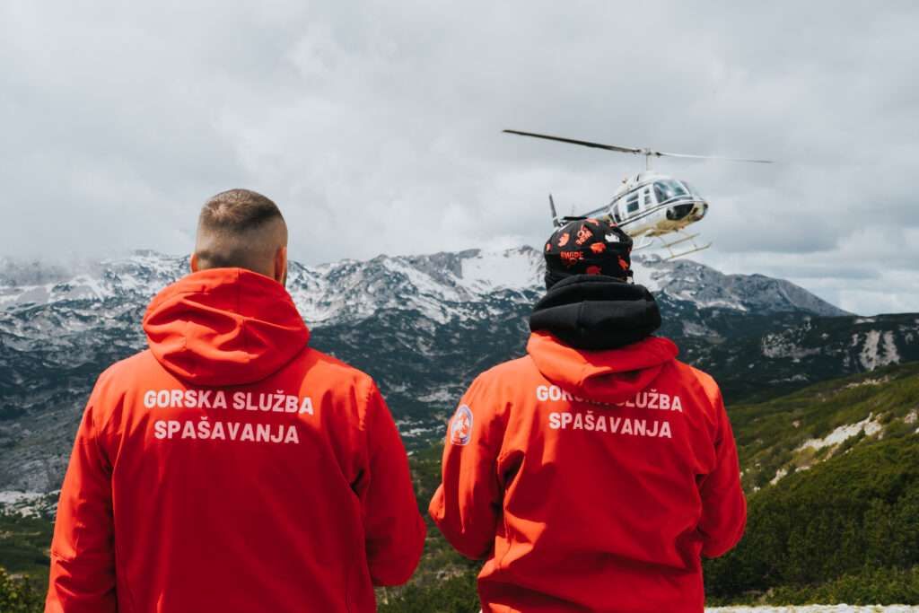 U potrazi učestvuje Savez gorskih službi spašavanja u BiH (GSSuBiH), koji uz podršku telekom operatera analizira sve pristigle podatke