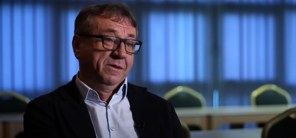 Među brojnim političkim događajima u Bosni i Hercegovini se izdvaja i neuspješan pokušaj smjene Vlade Unsko-sanskog kantona.