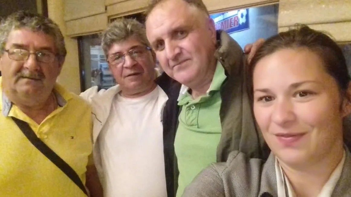 Redovno ima i smiješnih situacija, gdje pojedinci ne vjeruju u ozbiljnost posla koji radi, pa mu šalju upite sa banalnim prijedlozima.