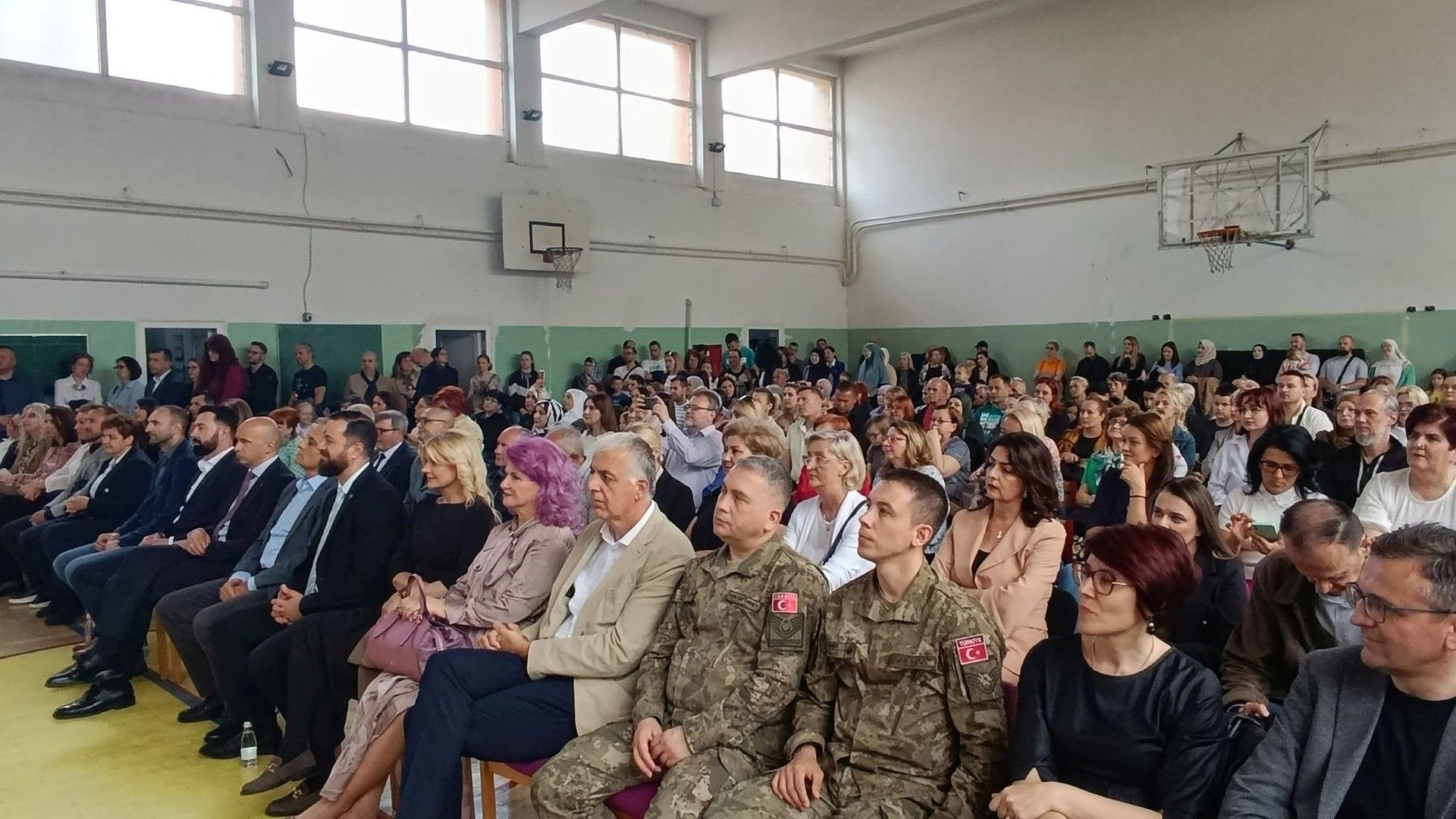 Novi sjaj školskog igrališta: Vlada ZDK ulaže u obrazovanje i budućnost