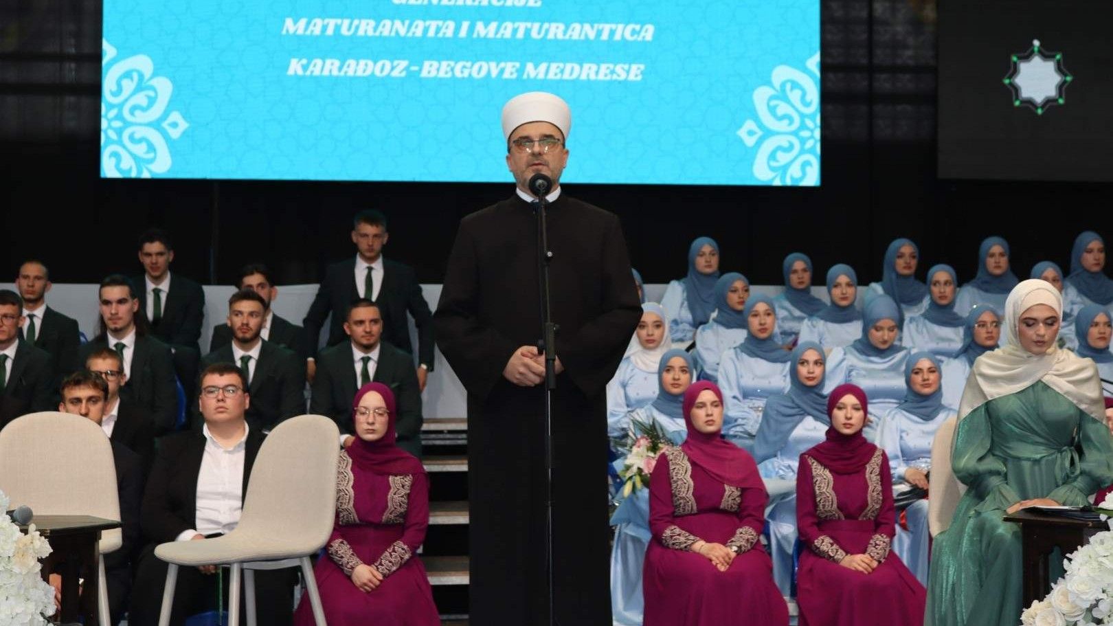 Karađoz-begova medresa svečanom akademijom ispratila 380. generaciju maturanata