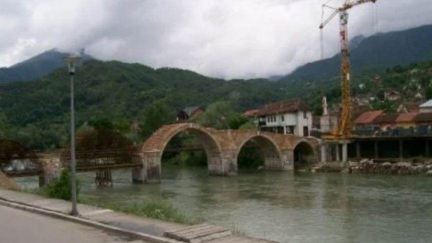 Stari most u Konjicu izgrađen je 1682. godine, u vrijeme sultana Mehmeda IV, kao posljednja velika osmanska građevina u BiH, a sagradio ga je Haseči Aliaga iz Blagaja. 