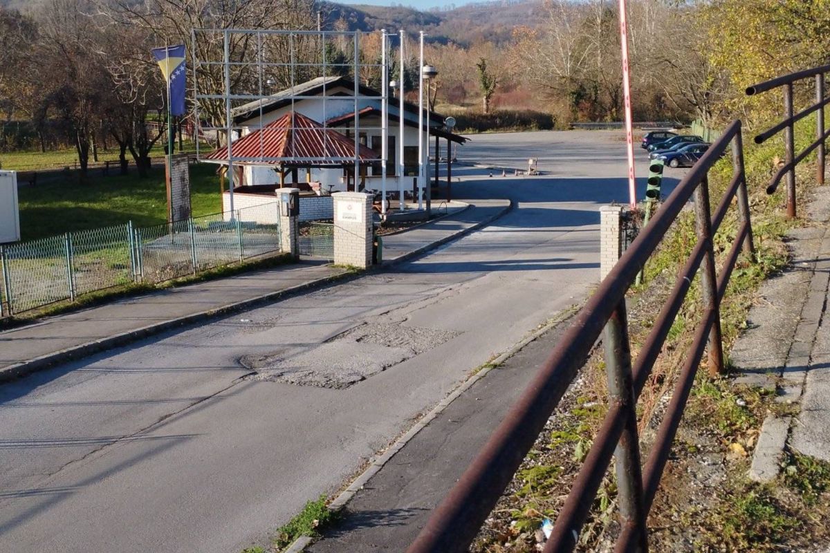 Saznajemo da je o prelijetanju dronova iznad skladišta municije obaviještena i Vojna policija