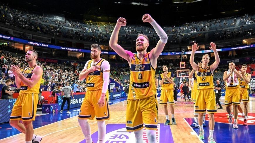 Kuglice su izvlačili Carmelo Anthony, legendarni američki košarkaš, sada ambasador Mundobasketa u Kataru i legendarni atletičar Mo Farah