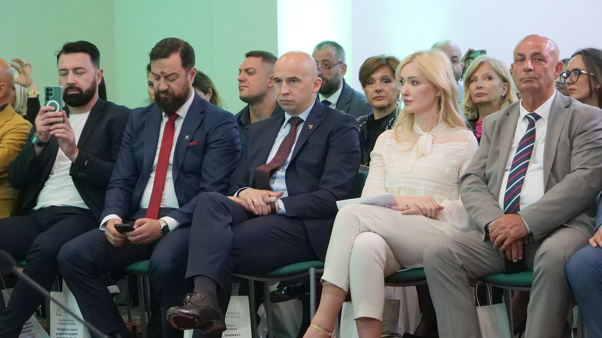 Pivić na konferenciji INZ-a: Djeci i mladima osigurati sigurno, poticajno i zdravo okruženje