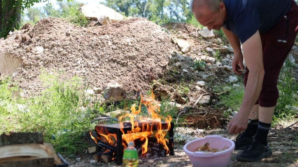 Na izletištu na Buni najbolja mjesta za roštiljanje popunjena su od ranih jutarnjih sati                                              