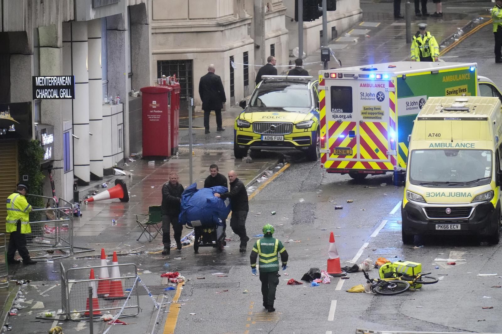 Zamjenica šefa policije Liverpoola, Jenny Sims, potvrdila je da je na licu mjesta uhapšen 53-godišnji muškarac iz Liverpoola.