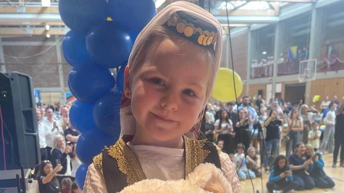 Folklorijada u Minhenu povodom 10 godina KUD 'Ljiljan': Zapjevali Viki i Nermin Handžić